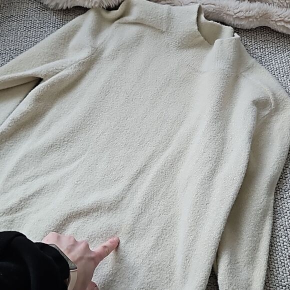 💝Mango mock neck fuzzy sweater - Picture 4 of 4